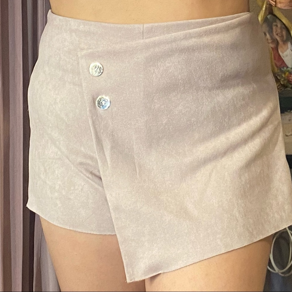 Half skirt/ shorts